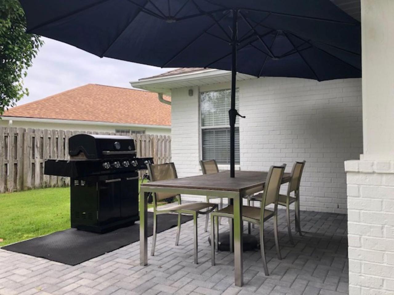 Beautiful Pet Friendly Home! New Tropical Pool, Opt Golf Cart And Pool Heat, Minutes To Beach Destin Exterior foto